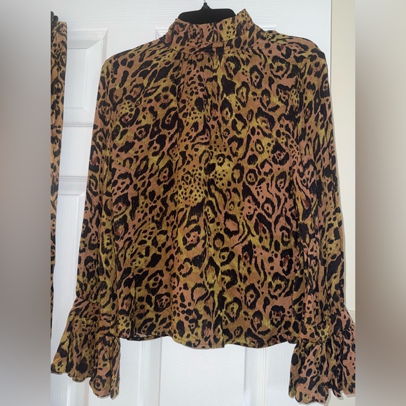 H&M Leopard Print Blouse and Pant Set - Picture 2 of 6